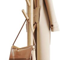 Pipishell Perchero de madera resistente, perchero ajustable, colgador de árbol de pie con 4 secciones y 8 ganchos, para el hogar, dormitorio, oficina, pasillo, entrada