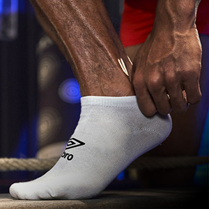 calcetín hombre deportivo bajo umbro