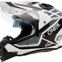 O'NEAL Casco de Moto Enduro Aberturas de ventilación para un máximo Flujo de Aire y refrigeración, Carcasa de ABS, Visera integrada Casco Sierra R V.24 Adulto Negro Blanco Gris Talla M